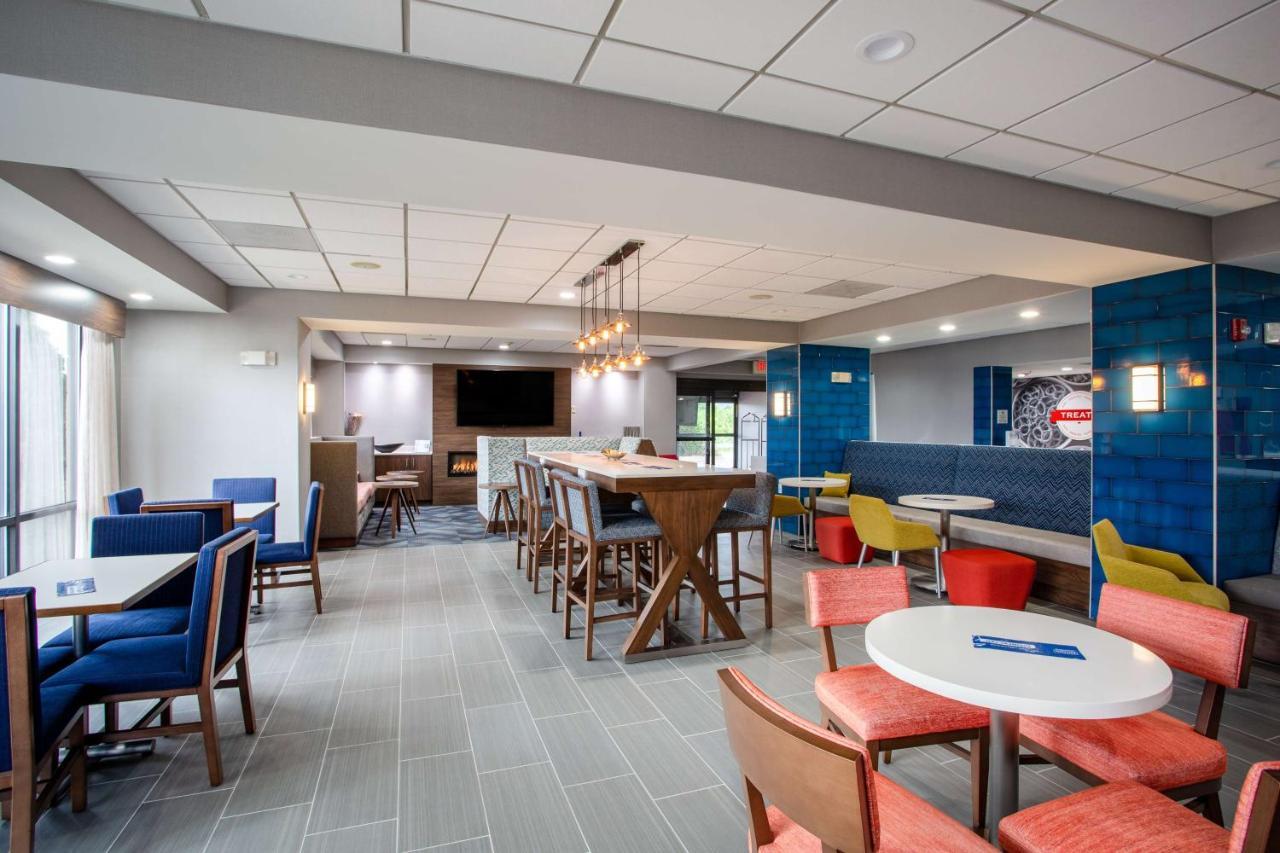 Hampton Inn Elkins Buitenkant foto
