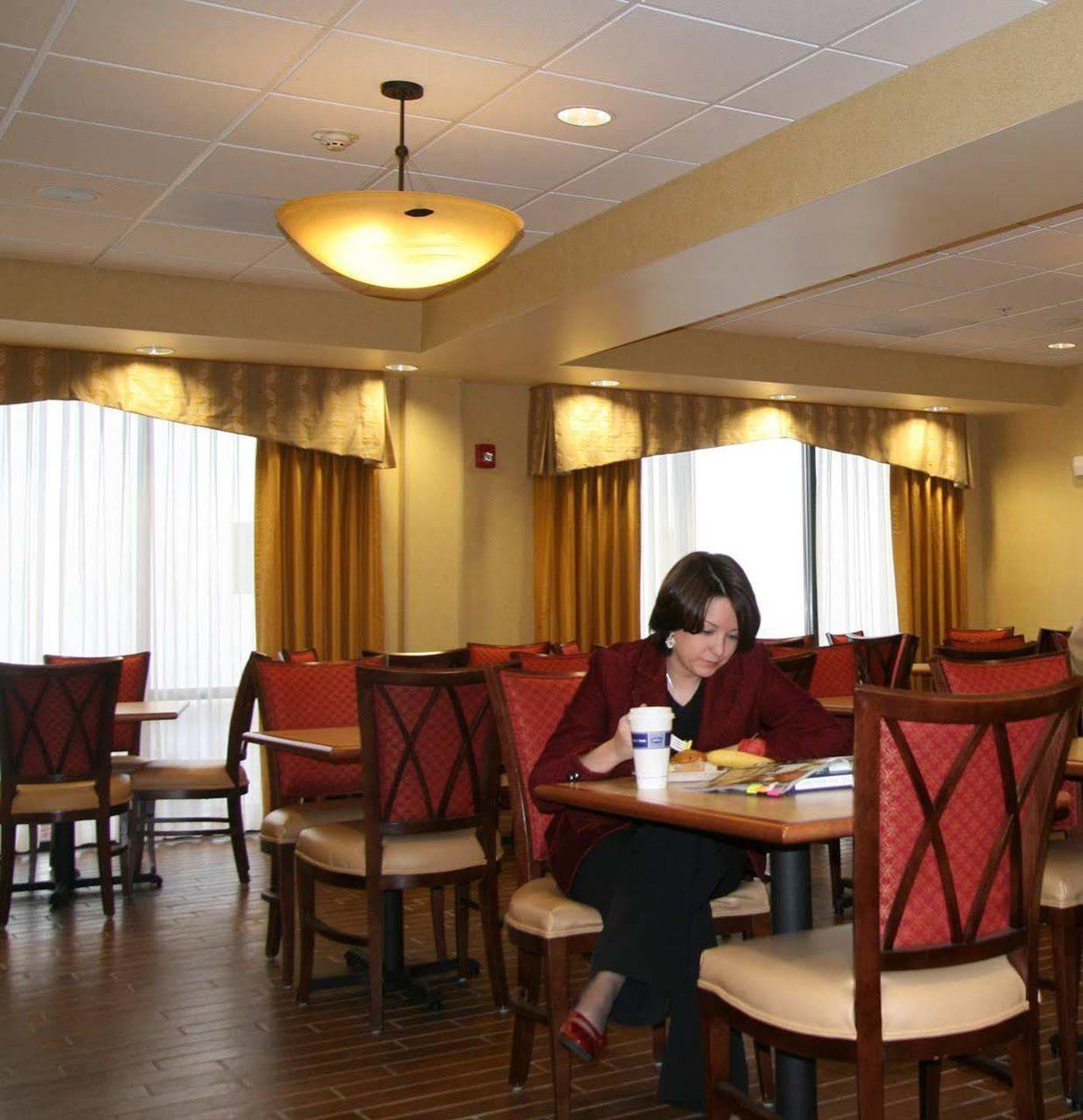 Hampton Inn Elkins Restaurant foto