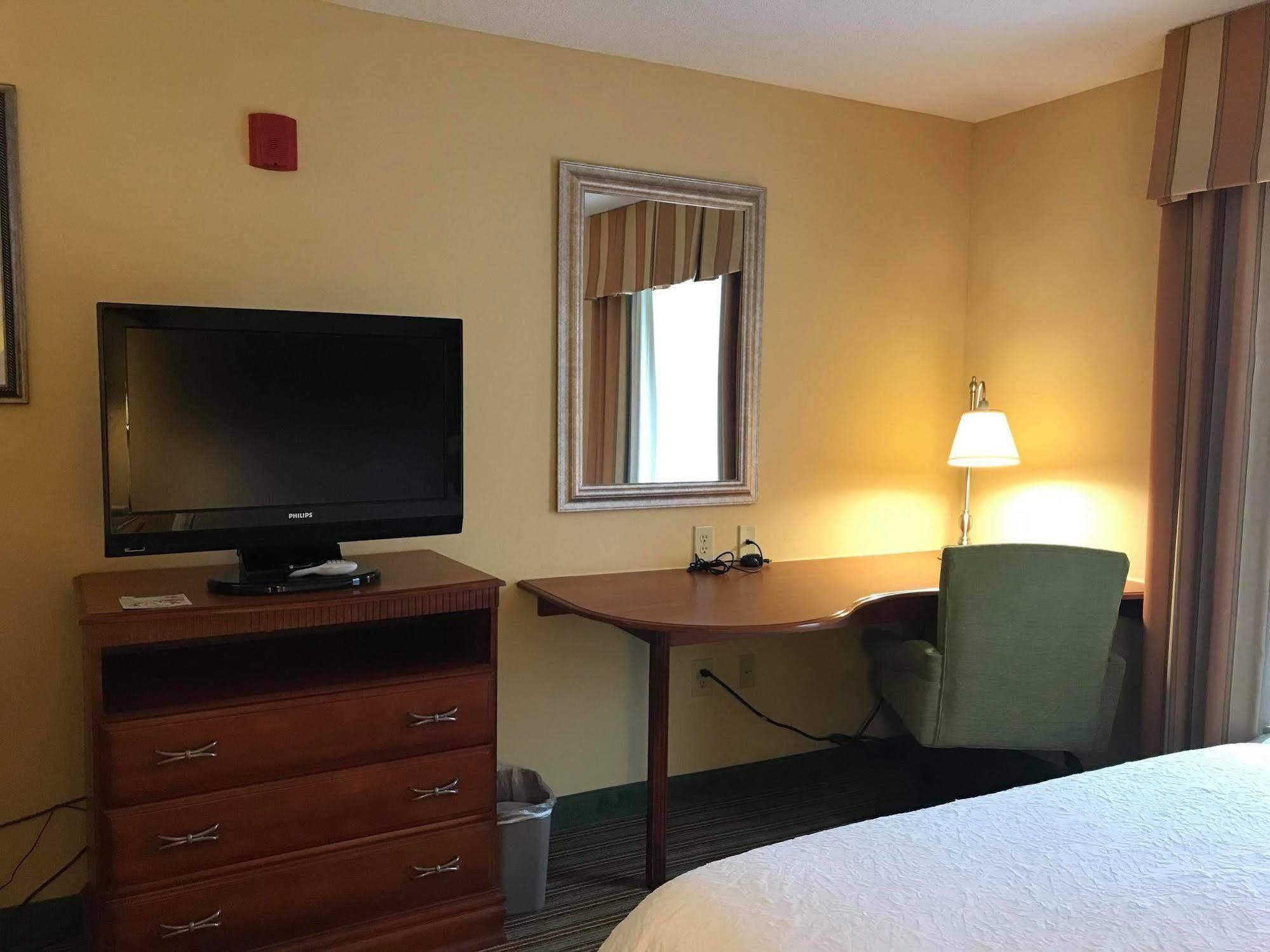 Hampton Inn Elkins Buitenkant foto