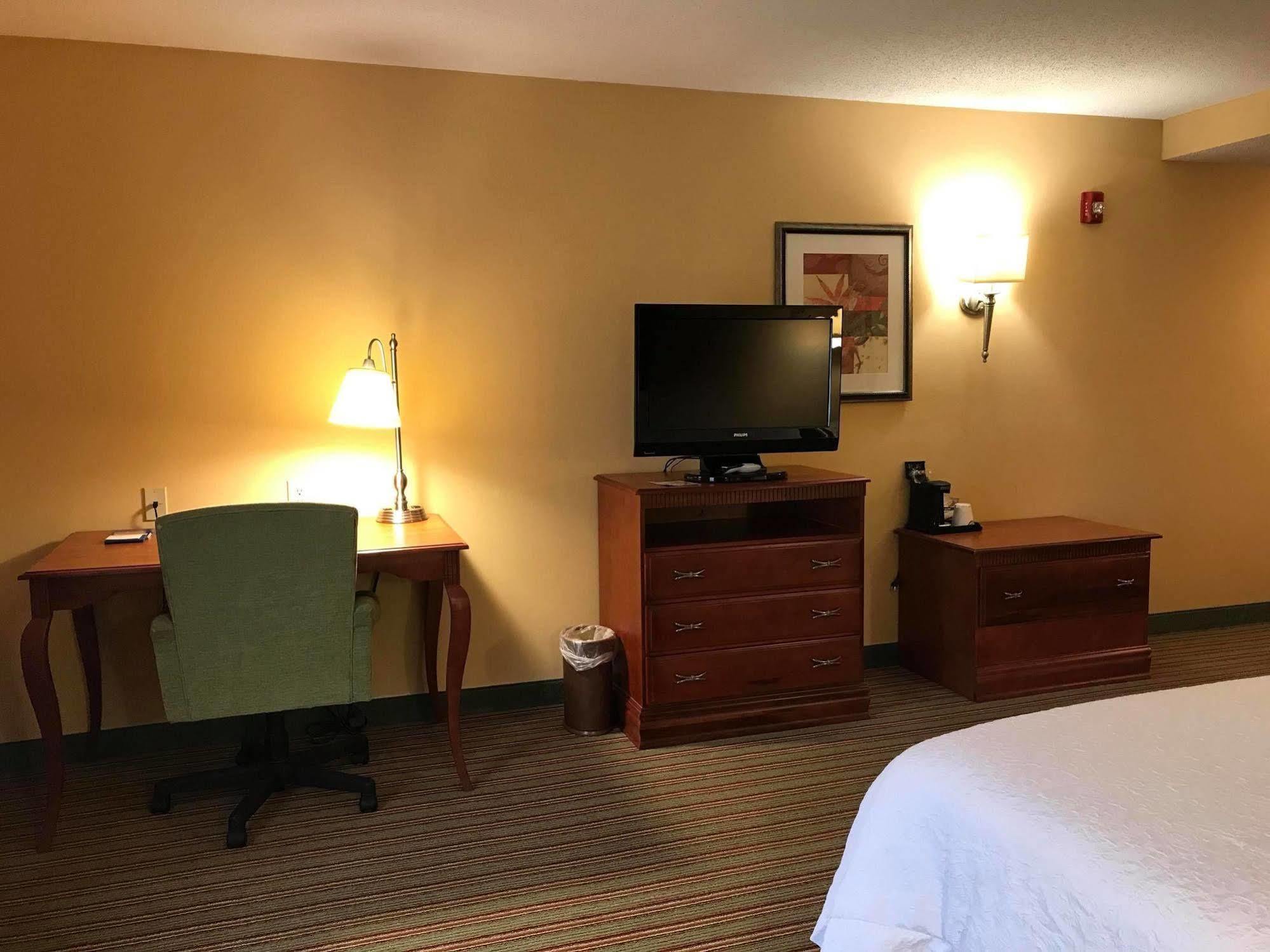 Hampton Inn Elkins Buitenkant foto