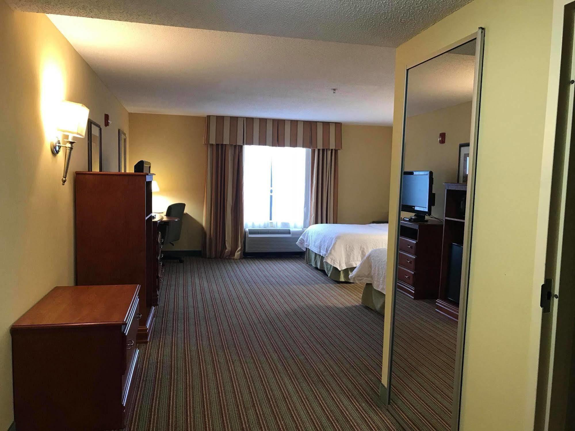 Hampton Inn Elkins Buitenkant foto