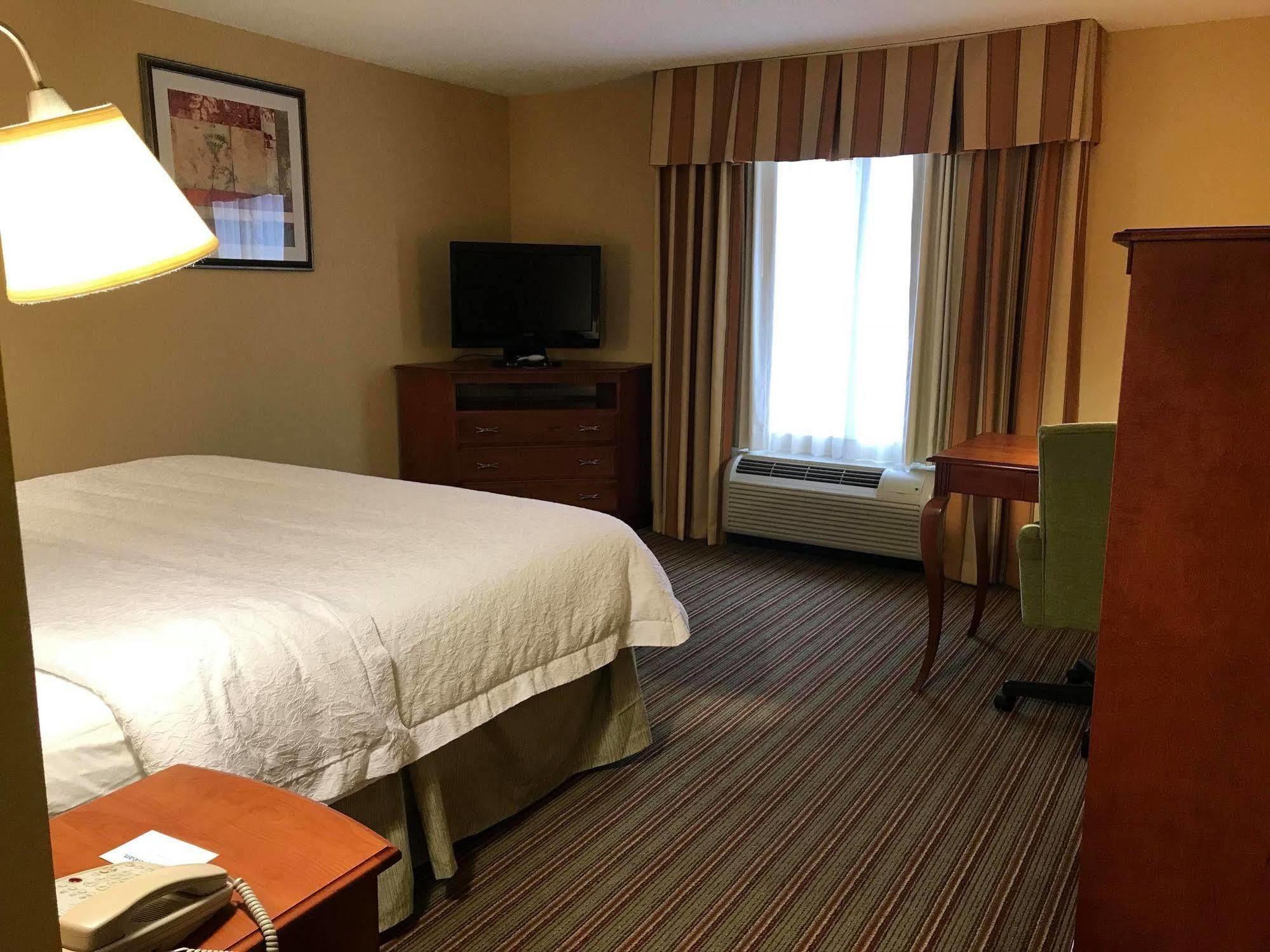 Hampton Inn Elkins Buitenkant foto