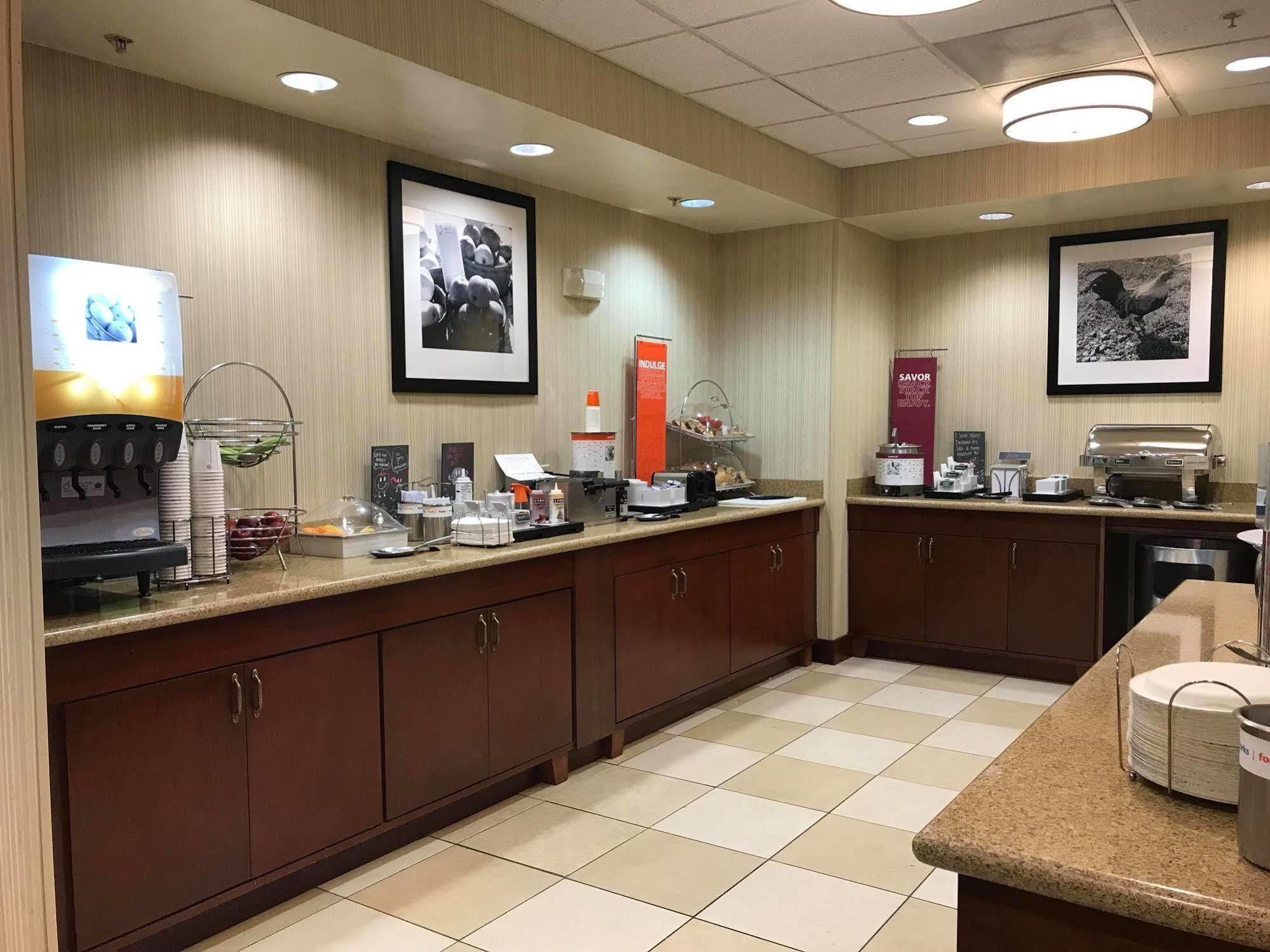 Hampton Inn Elkins Buitenkant foto